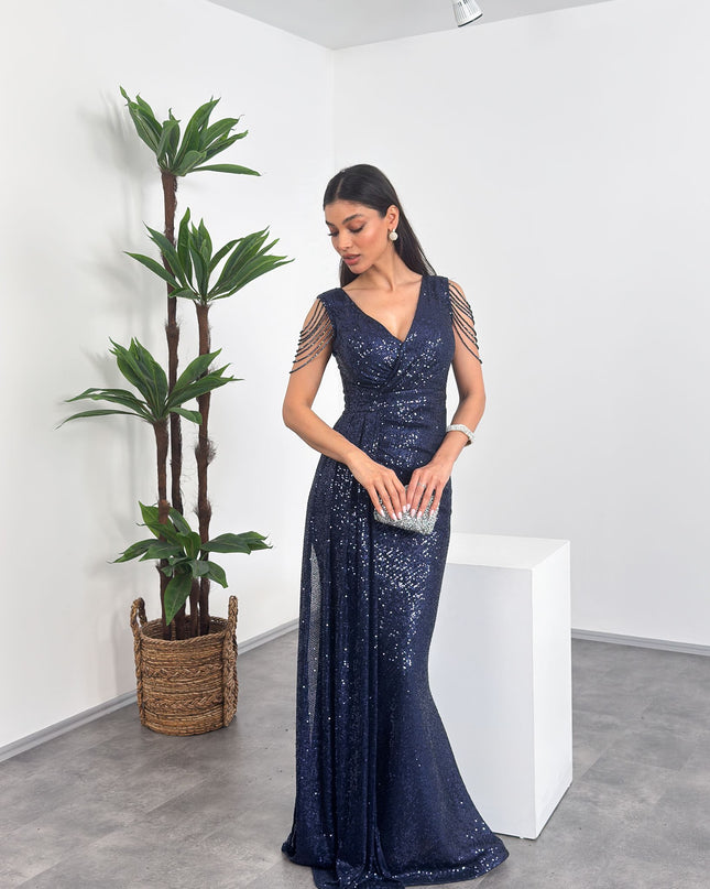 Kruvaze Yaka Omuz Püsküllü Lacivert Abiye Elbise
