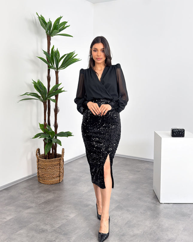 Şifon gömlek üst detaylı, pul payet etekli ve yırtmaçlı elbise – Mialora modern gece şıklığı