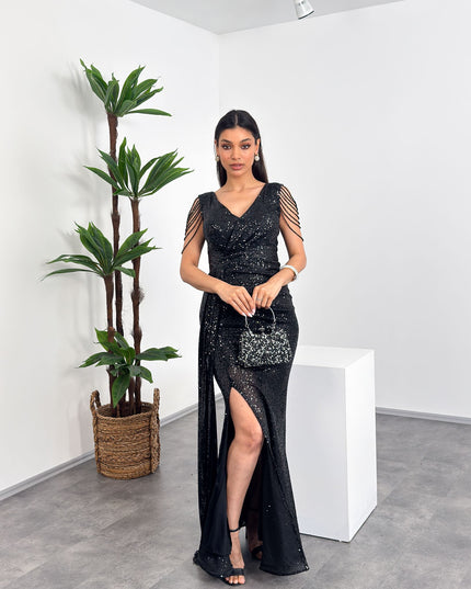 Kruvaze Yaka Omuz Püsküllü Siyah Abiye Elbise
